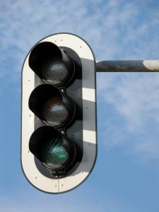 Select Auto Insurance Review Traffic Light